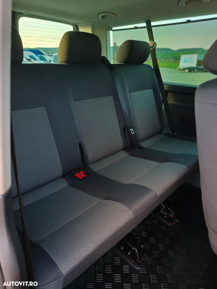 Volkswagen Caravelle - 19