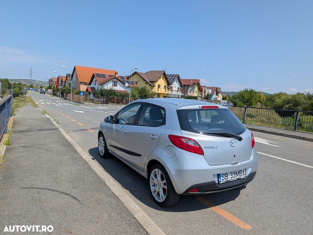 Mazda 2 1.3i TE - 3