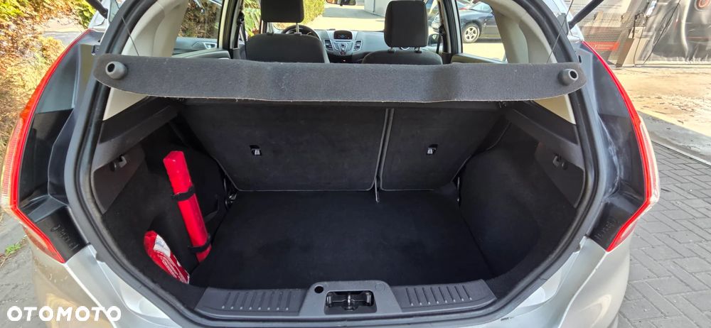 Ford Fiesta 1.25 Platinium X - 34