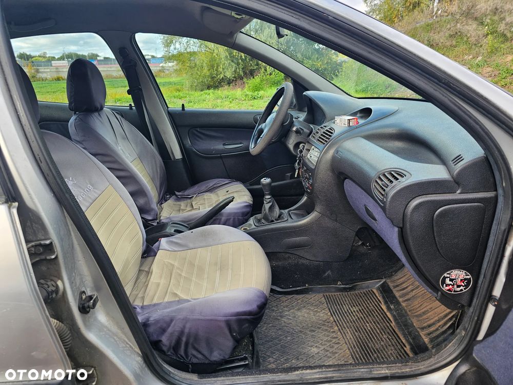 Peugeot 206 - 14