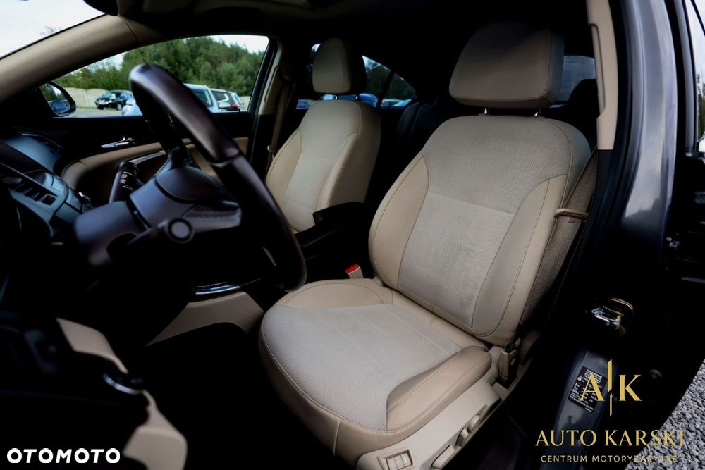 Opel Insignia - 36