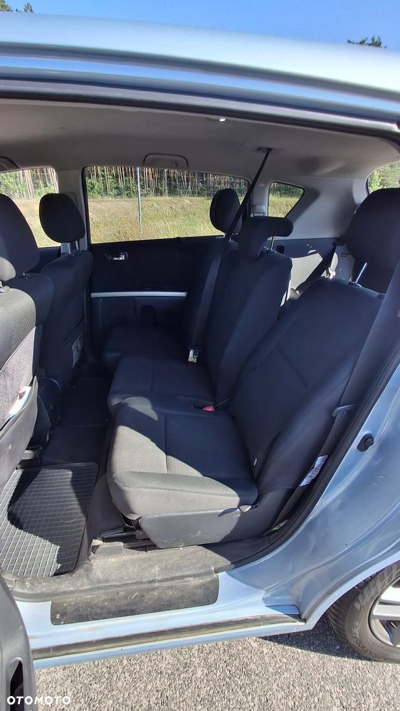 Toyota Corolla Verso - 16