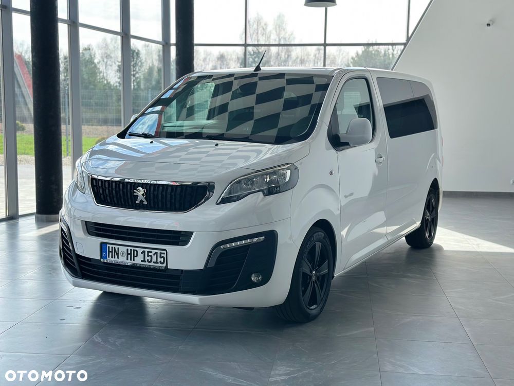 Peugeot Traveller - 1