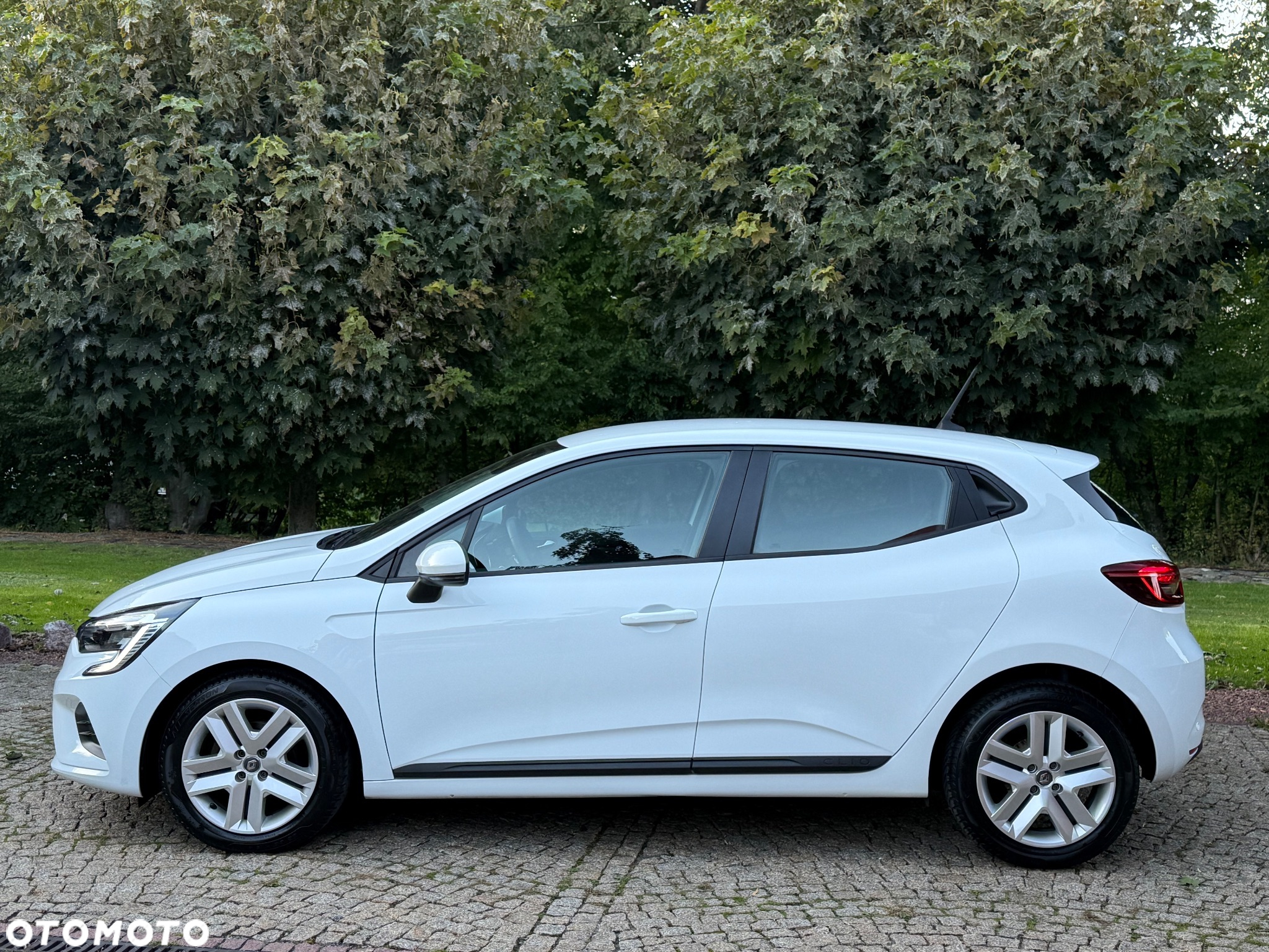 Renault Clio 1.0 TCe Intens - 12