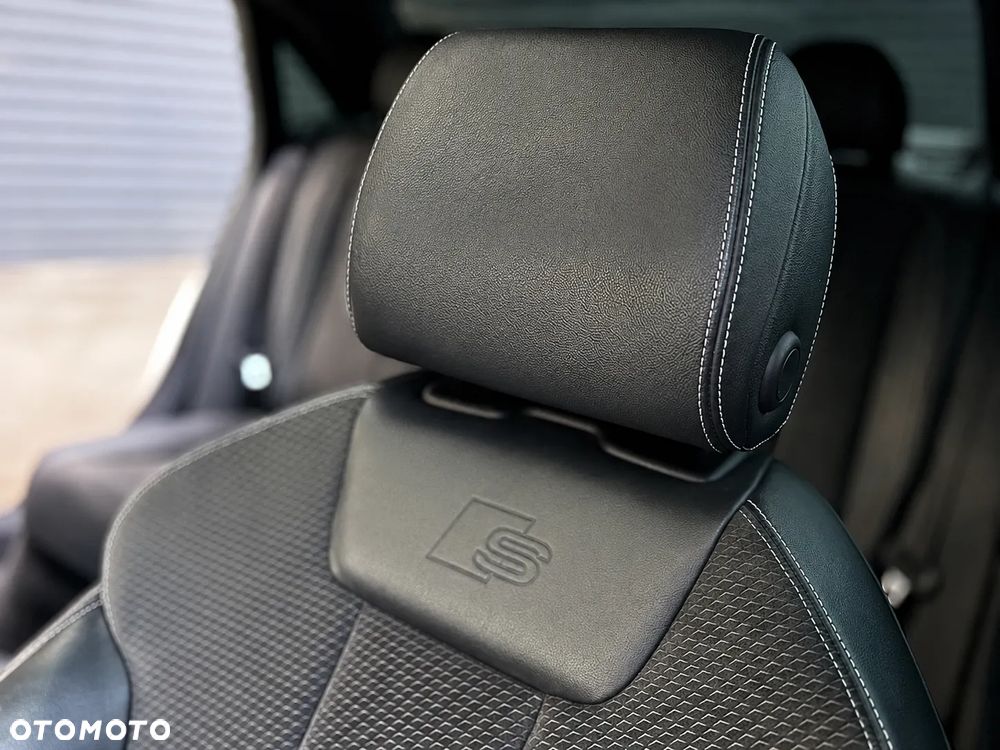 Audi A4 Limousine - 21