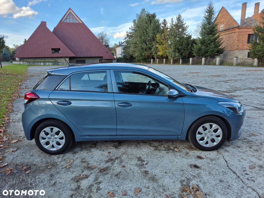 Hyundai i20 - 16