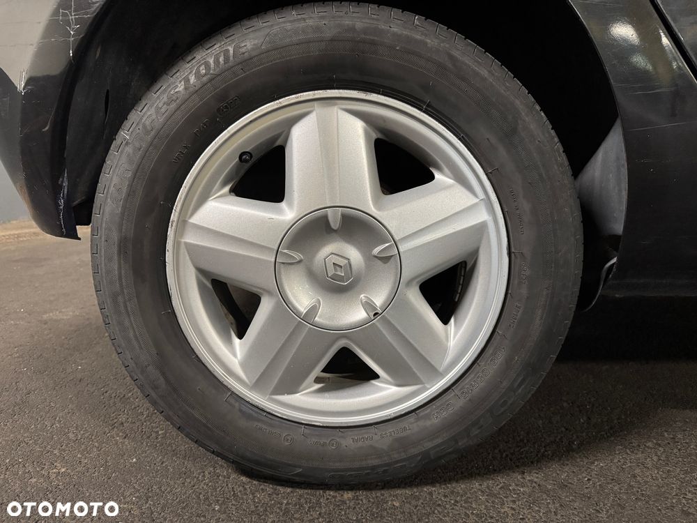 Renault Clio 1.2 16V All Inclusive - 7