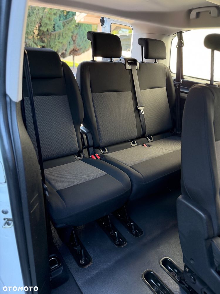 Opel Vivaro - 25