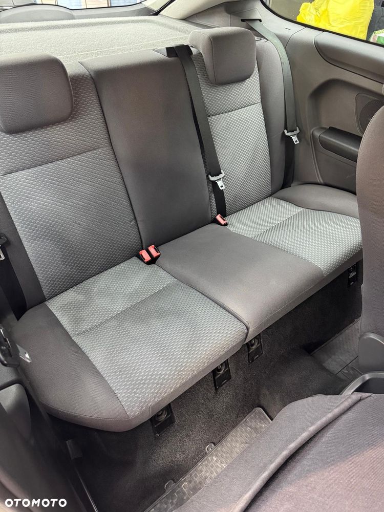 Ford Focus 1.6 Trend - 10