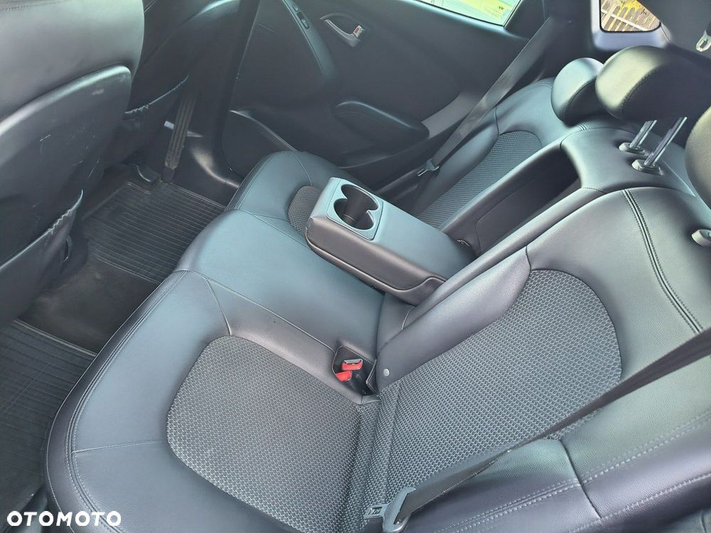 Hyundai ix35 - 23