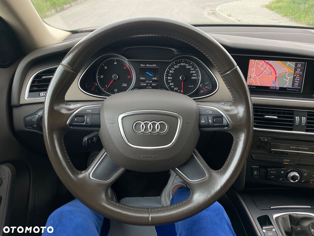Audi A4 Avant - 8