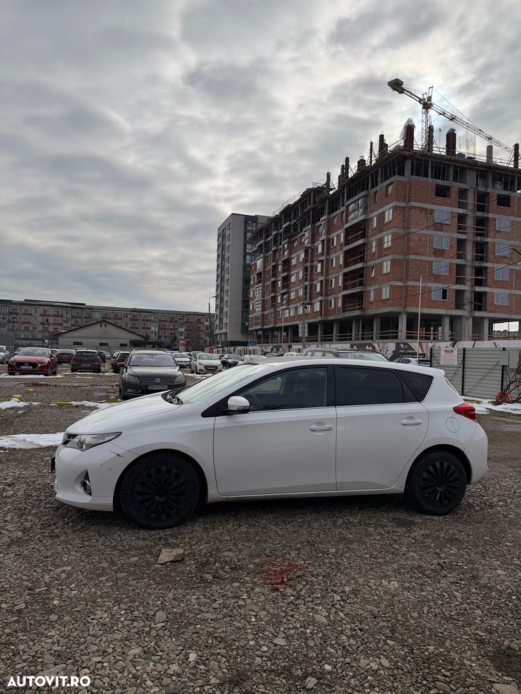 Toyota Auris - 8
