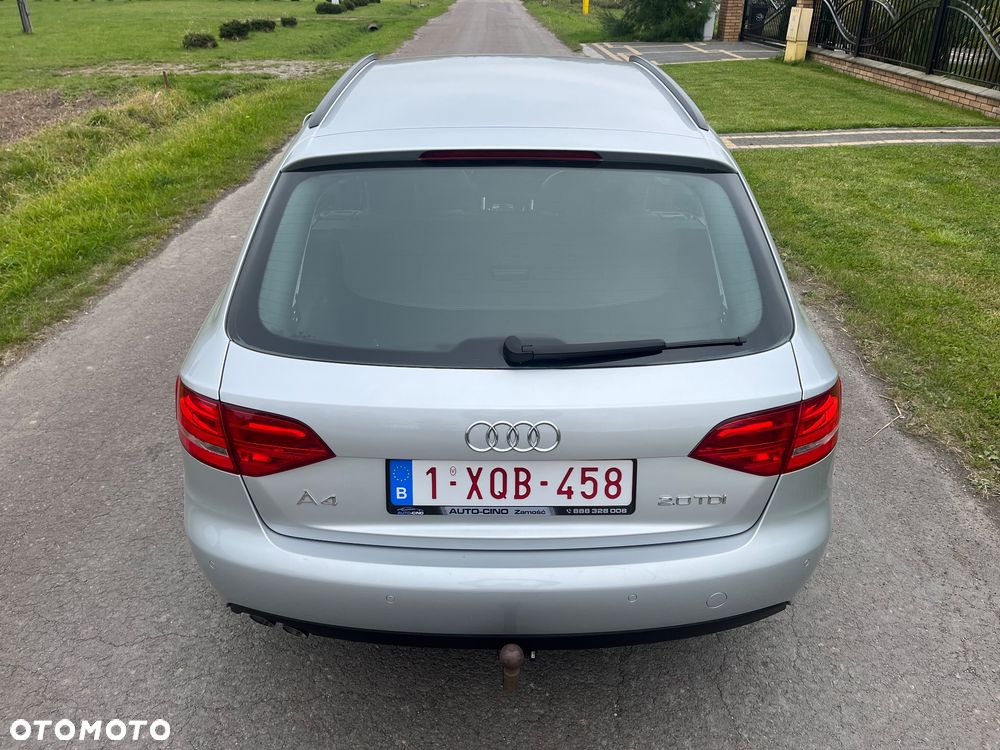Audi A4 Avant - 10