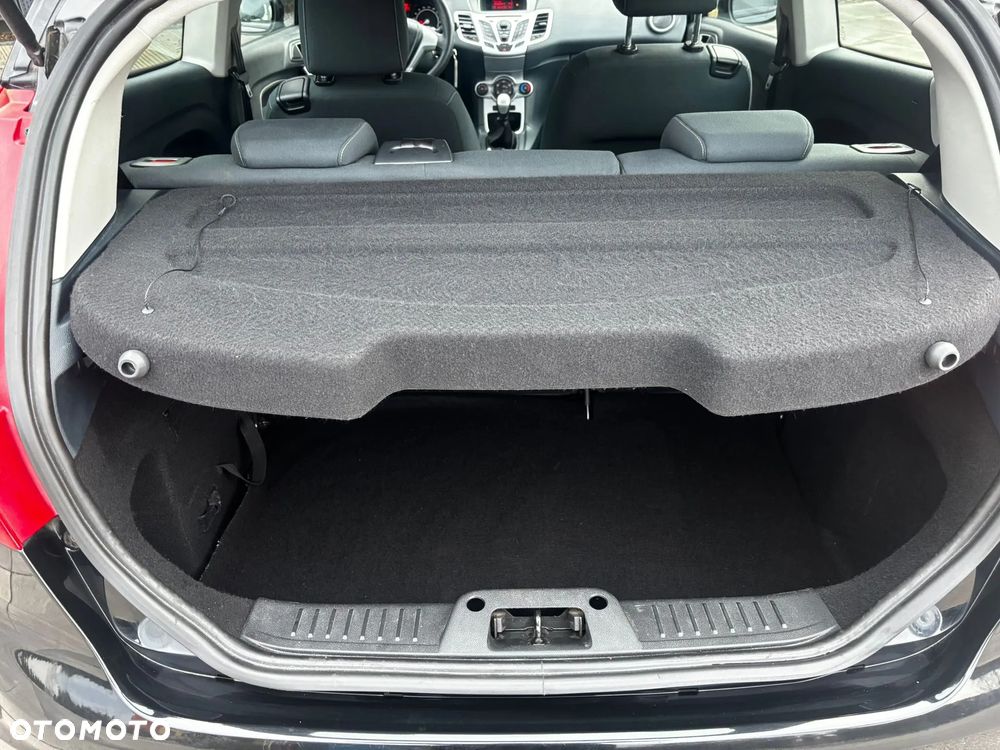 Ford Fiesta 1.25 Champions Edition - 15