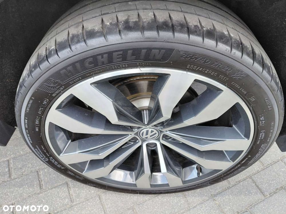 Volkswagen Tiguan - 10