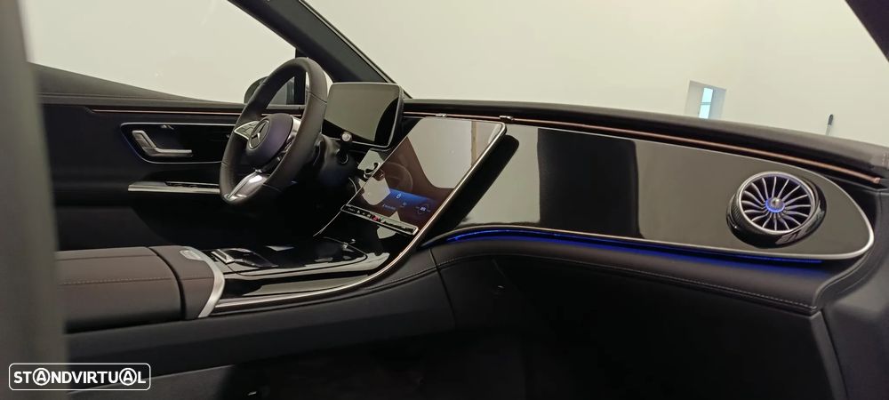 Mercedes-Benz EQE 300 - 20