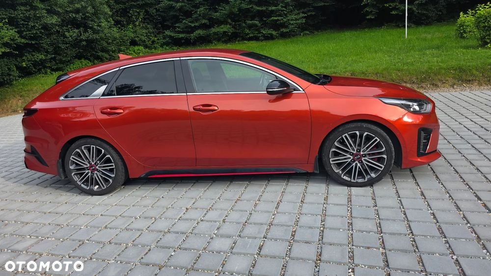 Kia ProCeed 1.6 T-GDI GT DCT - 2