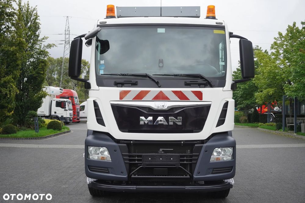 MAN TGS 26.360 E6 / Zabudowa WUKO Rivard 18 m3 / 90 tys. km / oś skrętna - 8