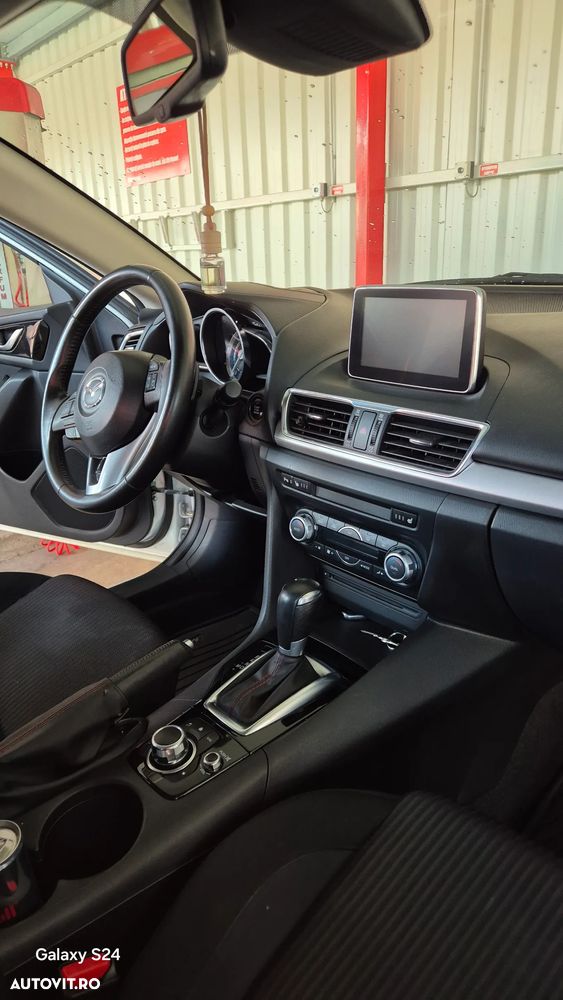 Mazda 3 SKYACTIV-D 150 Automatik Sports-Line - 4