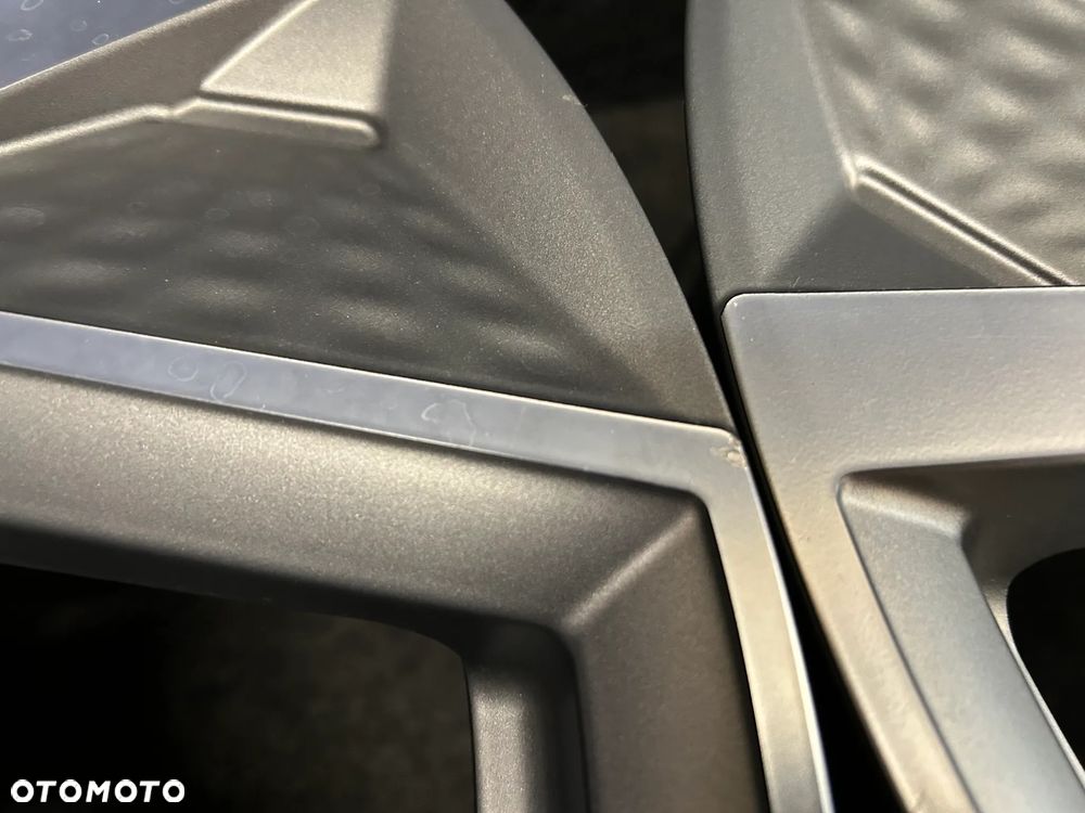 Alufelgi Audi S3, RS3 8Y0 19 cali 5x112 4szt. 8Y0601025Q - 18