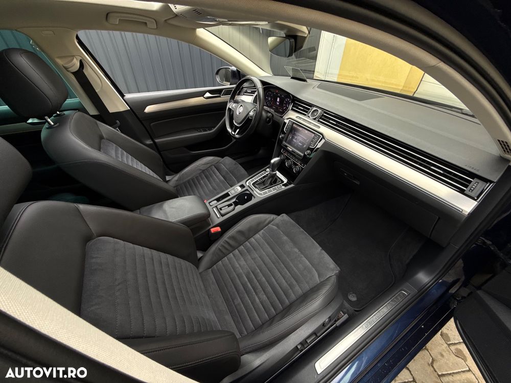 Volkswagen Passat 2.0 TDI DSG 4Motion Highline - 13