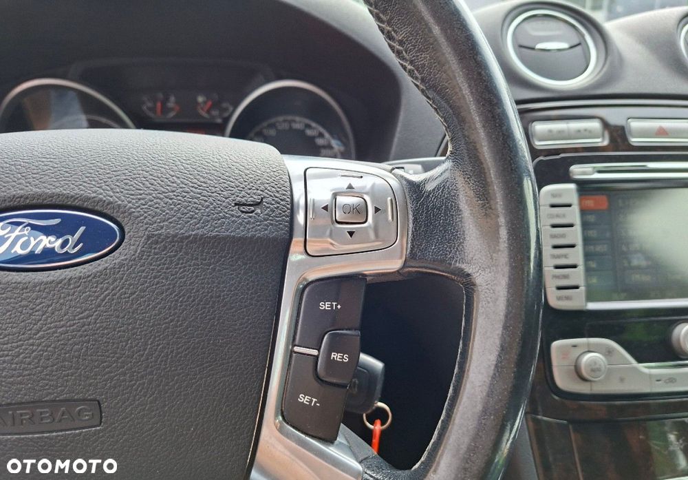 Ford Mondeo - 29