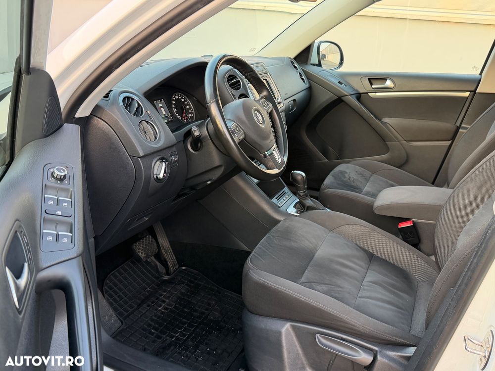 Volkswagen Tiguan 2.0 TDI 4Motion DSG BMT Sport & Style - 24