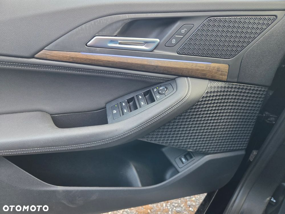 BMW Seria 2 218d Sport-Aut Luxury Line - 29