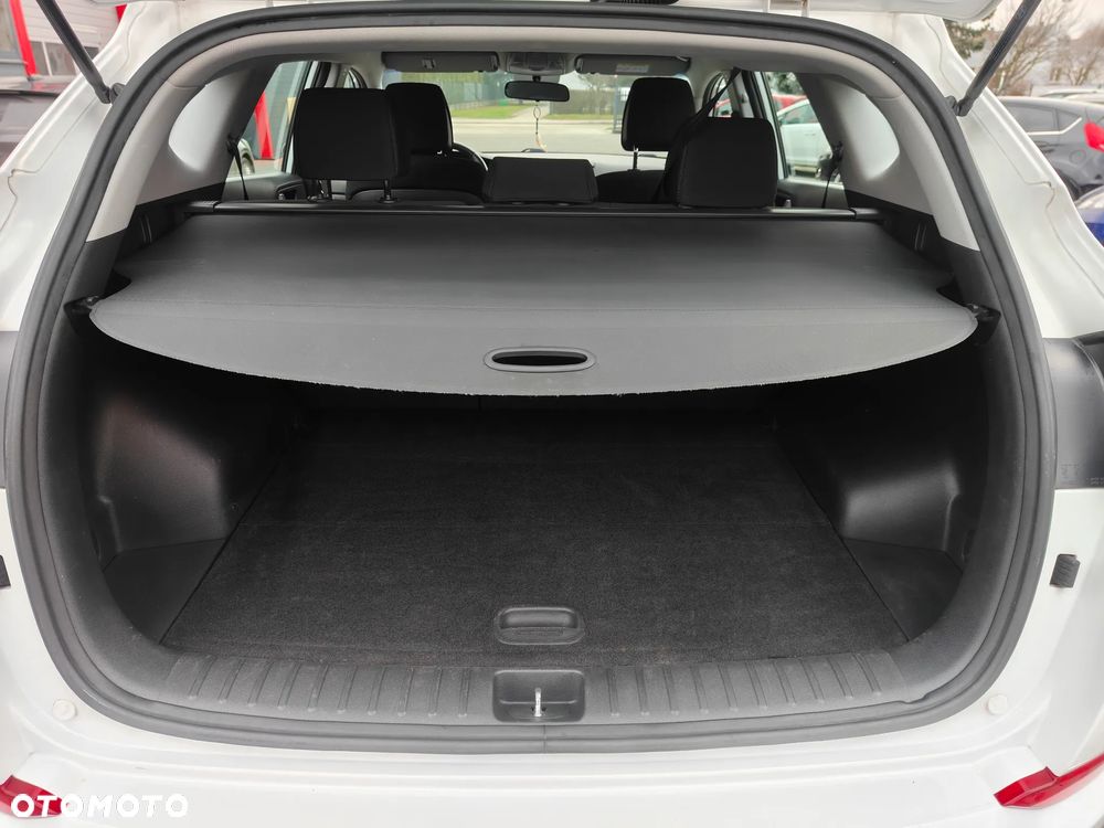 Hyundai Tucson blue 1.7 CRDi 2WD DCT Premium - 36