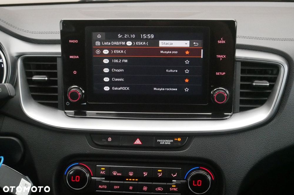 Kia Ceed 1.5 T-GDI M - 10