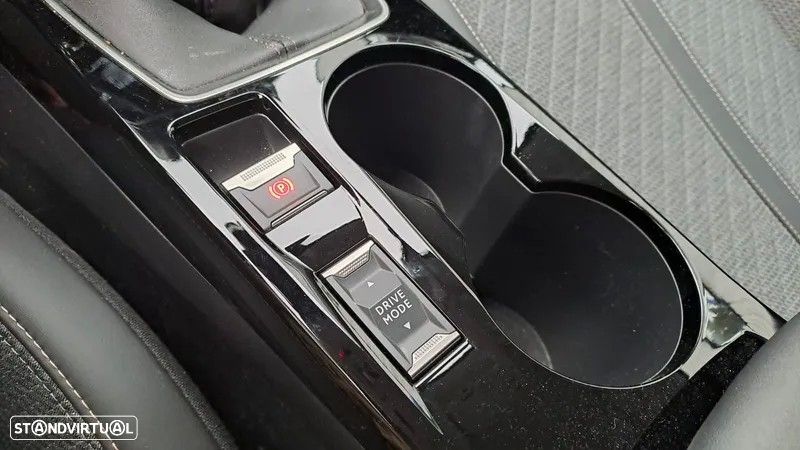 Peugeot 208 1.2 PureTech Allure - 18