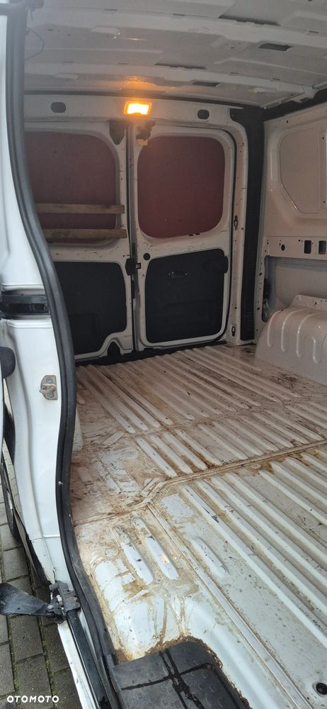 Opel vivaro - 28