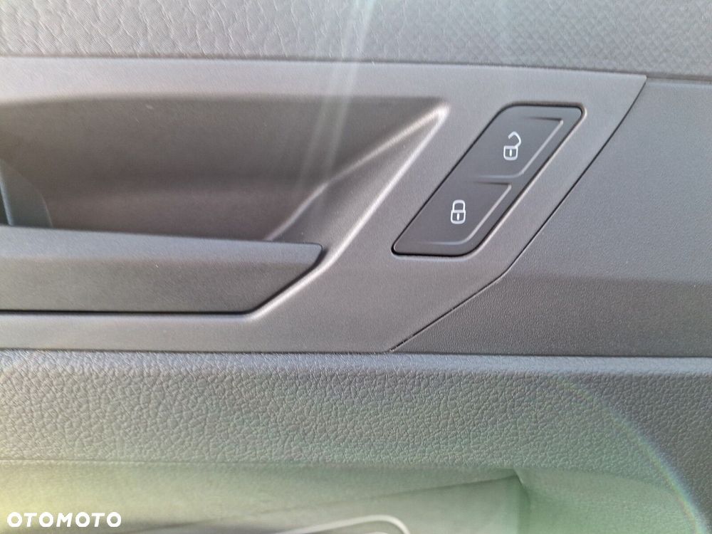 Volkswagen Caddy Maxi Cargo - 25