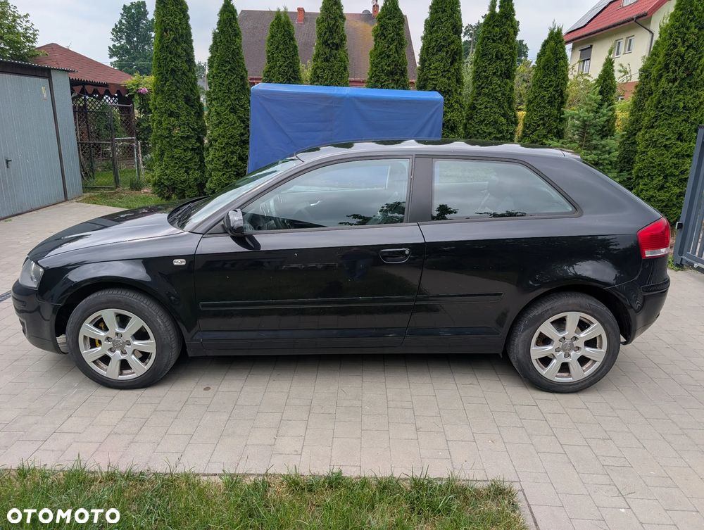 Audi A3 3-drzwiowe 2.0 TDI DPF Ambiente - 2