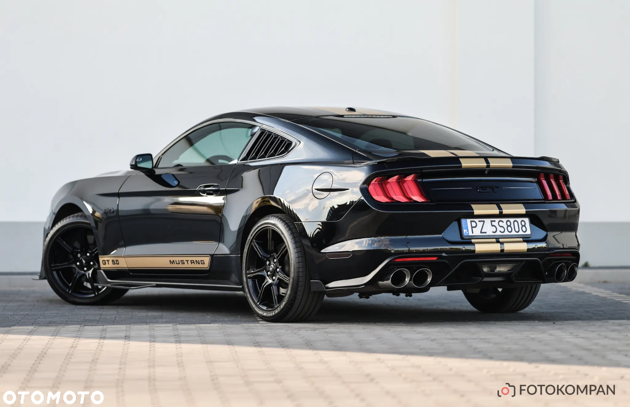 Ford Mustang 5.0 V8 GT - 14