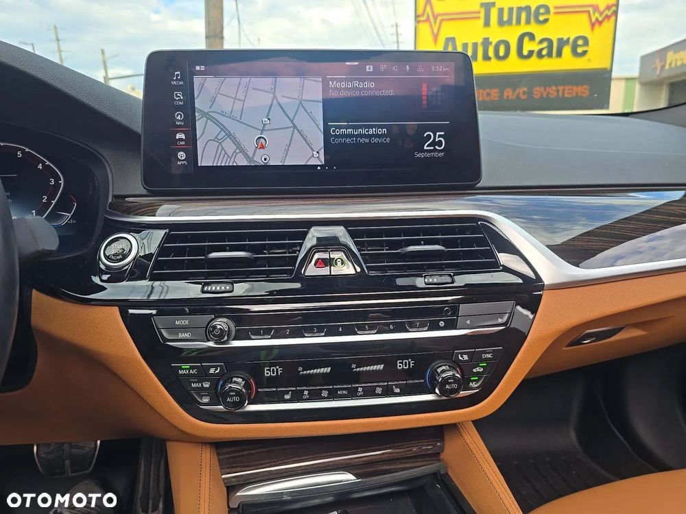 BMW Seria 5 540i M Sport Edition - 8