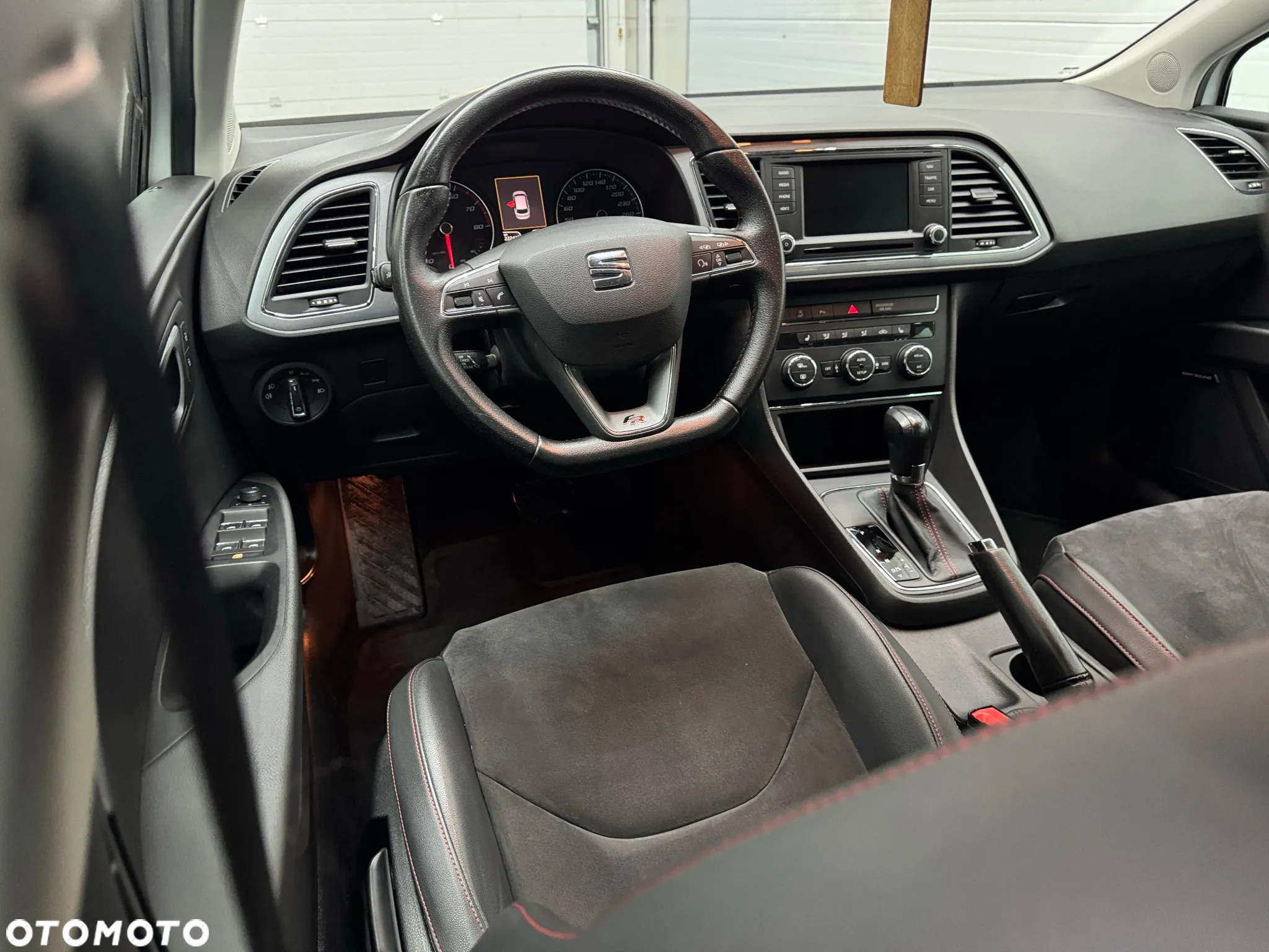 Seat Leon ST 1.8 TSI Start&Stop DSG FR - 14