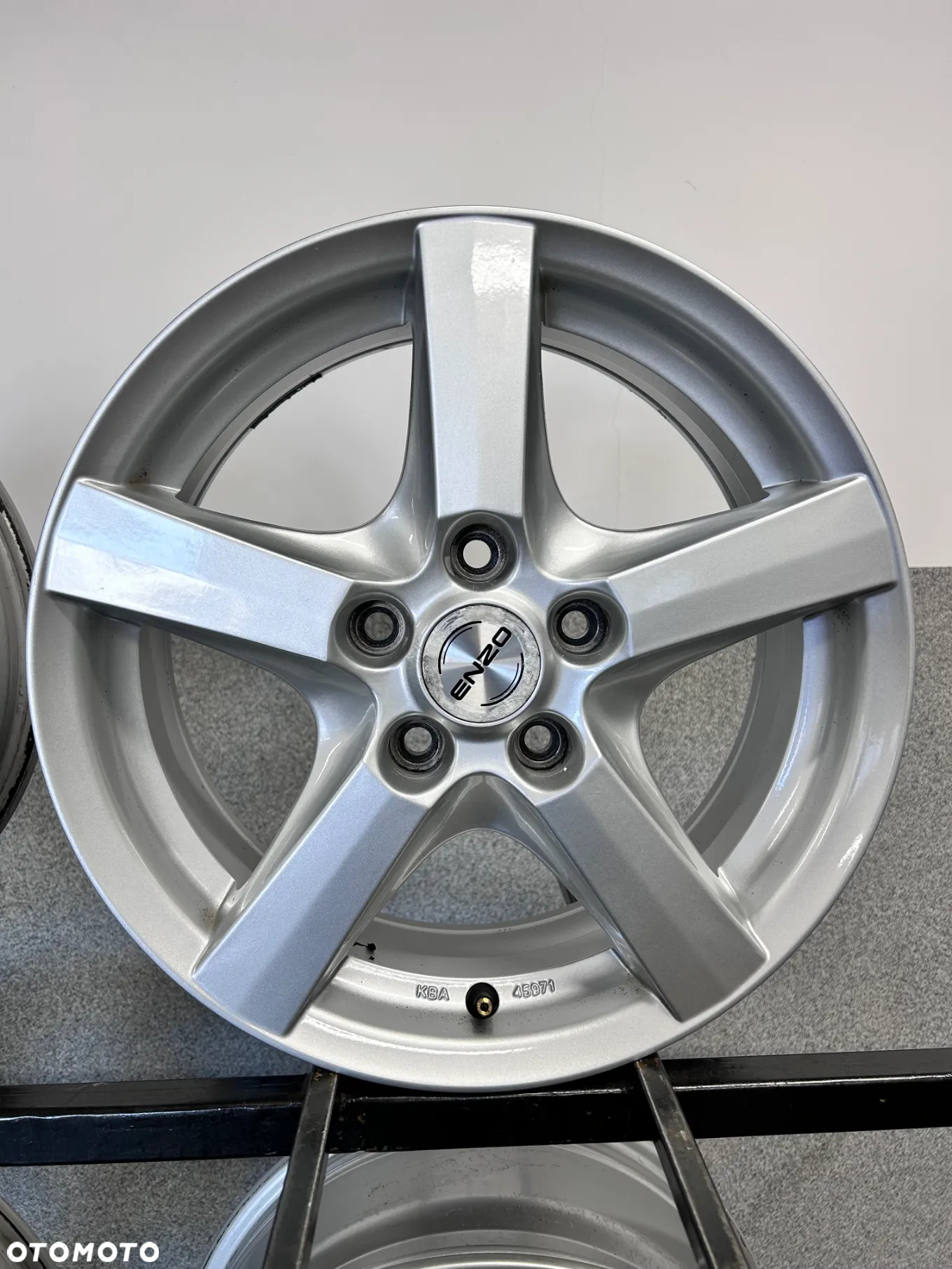 4 FELGI ALU. VW GOLF 5,6,TOURAN,CADDY,SEAT LEON 2, SKODA OCTAVIA 2 16''  6,5J  ET45 - 4