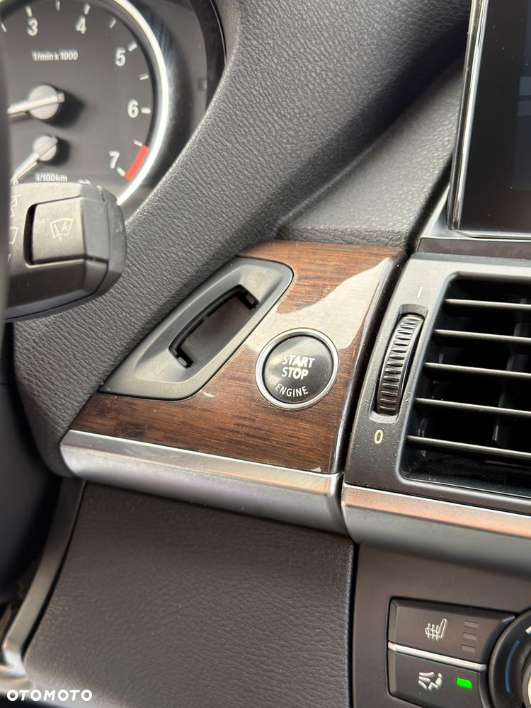 BMW X5 xDrive48i - 21