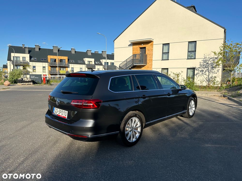 Volkswagen Passat Variant 1.6 TDI SCR DSG Business - 4