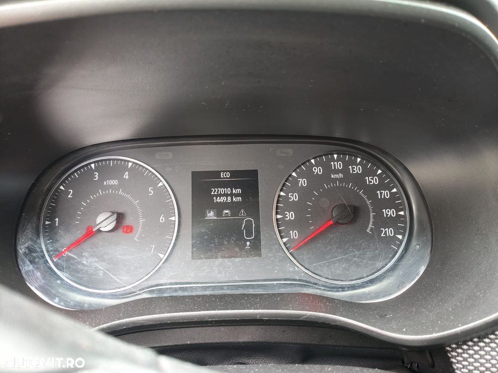 Dacia Jogger TCe 110 Expression - 11