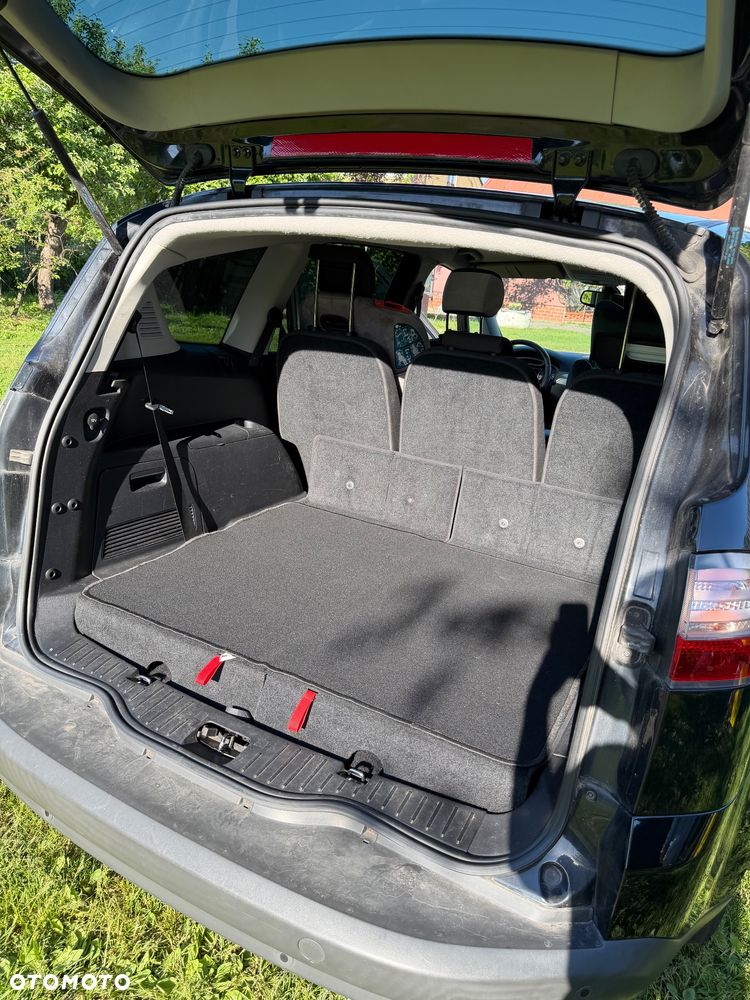 Ford S-Max 2.0 Titanium - 13