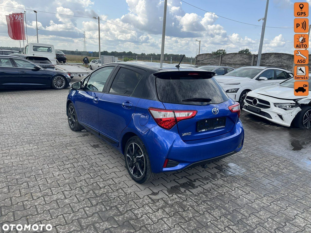 Toyota Yaris 1.5 Premium - 1