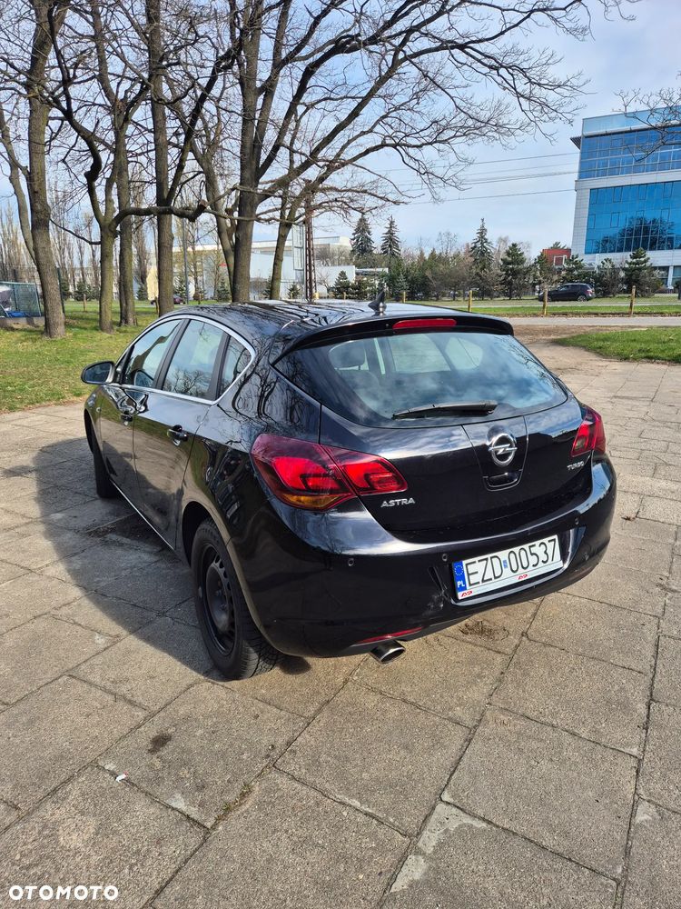 Opel Astra 1.4 T Cosmo - 6