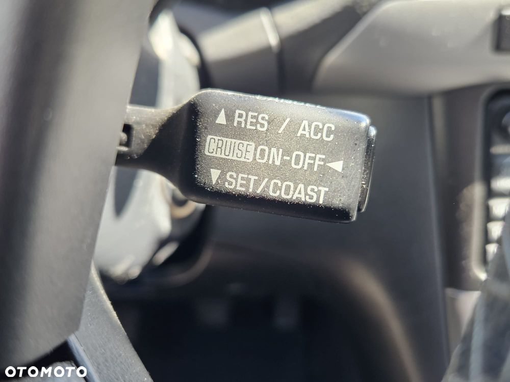 Toyota Avensis 2.2 D-4D Sol Plus 180 Premium - 34