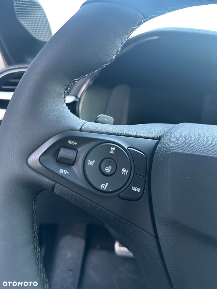 Opel Corsa 1.2 GS Line Plus Pack S&S - 25