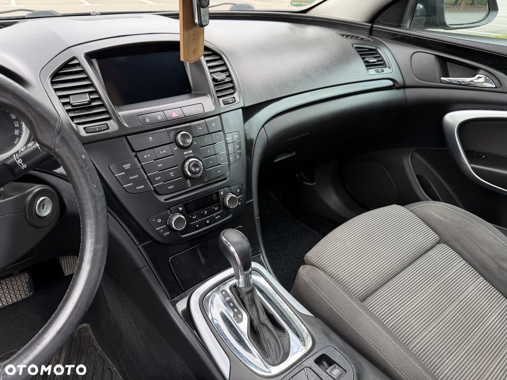 Opel Insignia - 17