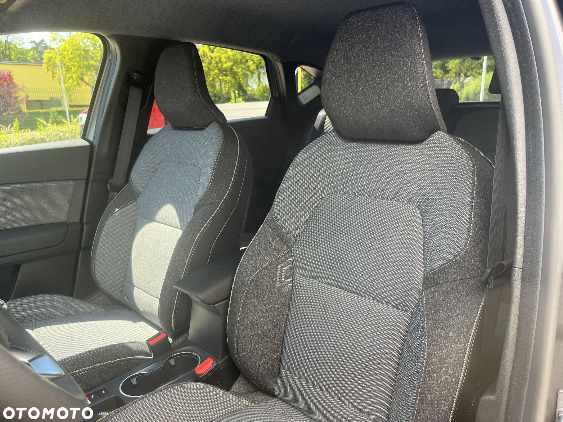 Renault Captur 1.0 TCe Techno - 11