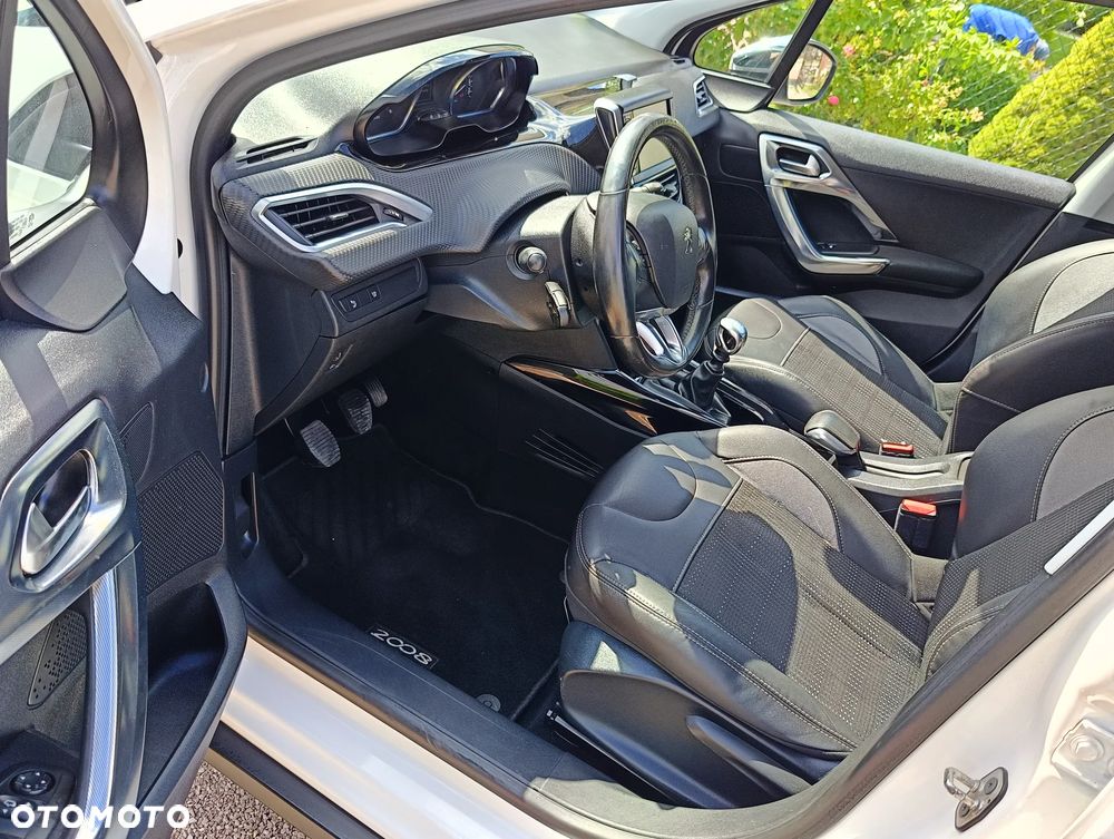 Peugeot 2008 1.6 BlueHDi Allure - 10