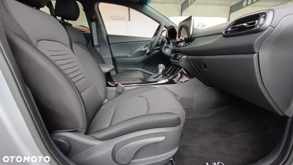 Hyundai i30 1.0 T-GDI Smart DCT - 21